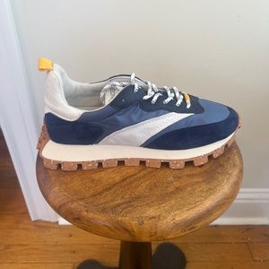 NEW ONCEPT osaka sneaker in indigo-7.5 new with box